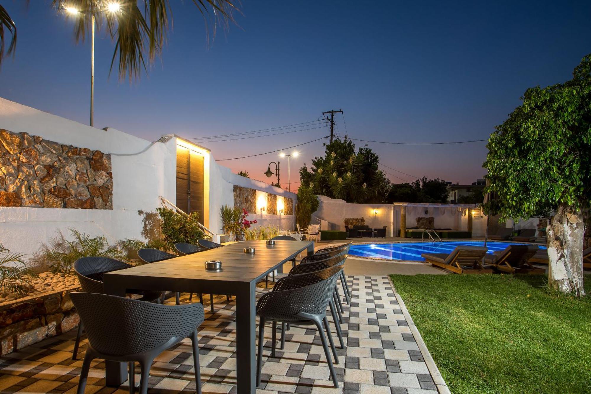 Toula'S Apartments Faliraki Exterior foto