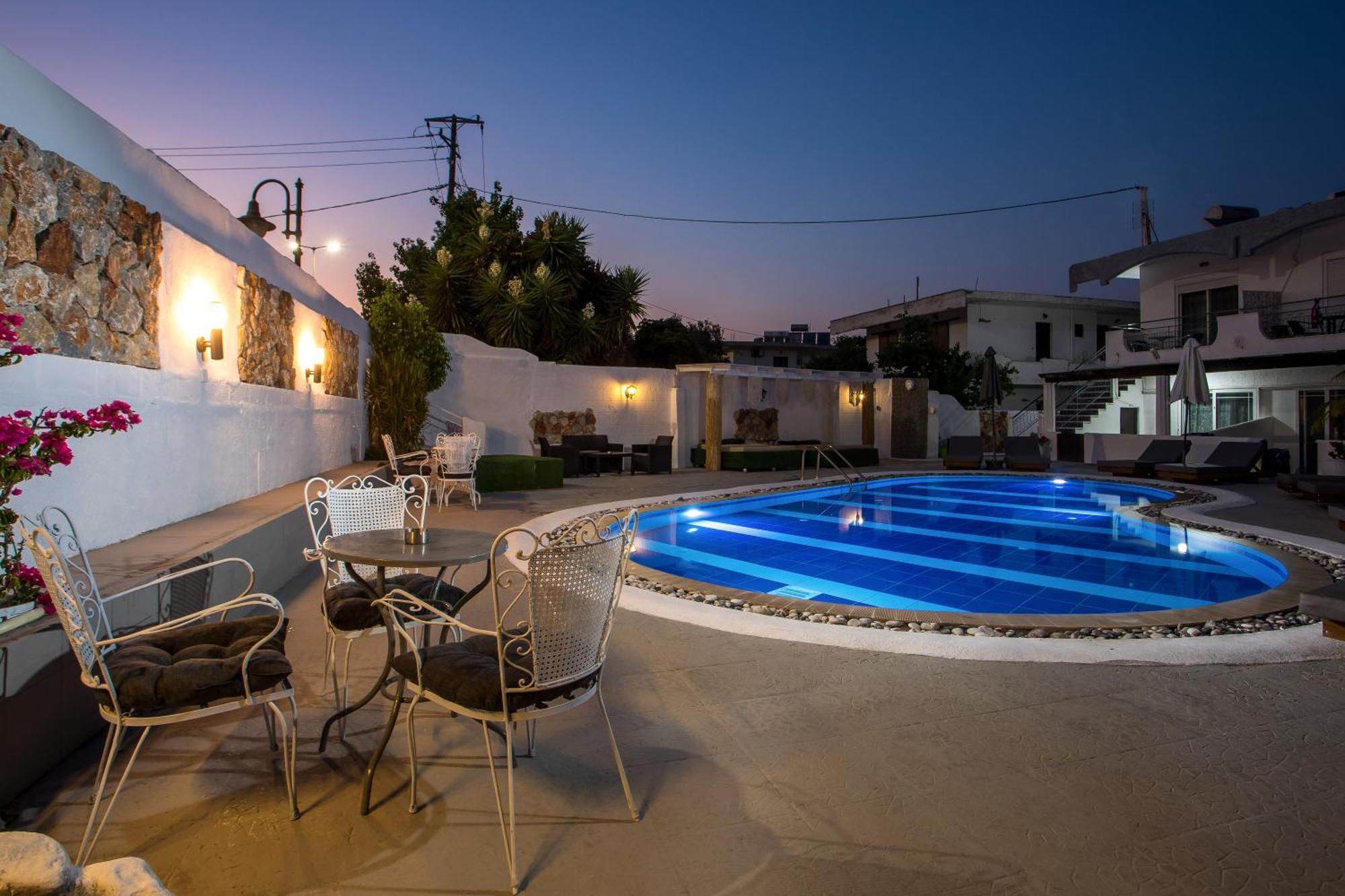 Toula'S Apartments Faliraki Exterior foto